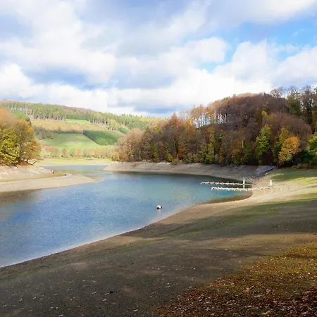 Frisch Renoviertes In Meschede-hennesee *