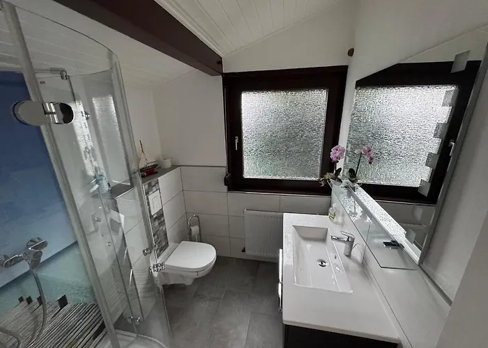 Feriehus Frisch Renoviertes In Meschede-hennesee *