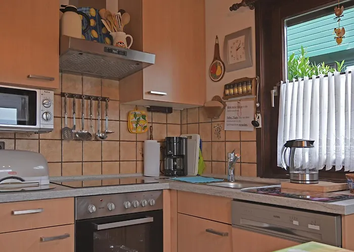 Frisch Renoviertes In Meschede-hennesee Feriehus *